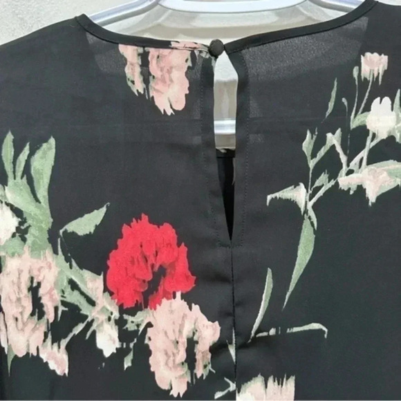 Vince Camuto Floral Print Keyhole Back Top XS - Picture 7 of 10